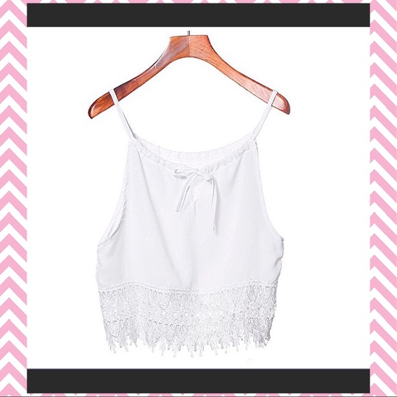 Tops - 💋Last one💋White BOHO lace crochet Crop Top S